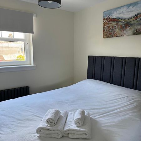 Modern 3 Bedroom Apartment In Markinch, Fife المظهر الخارجي الصورة